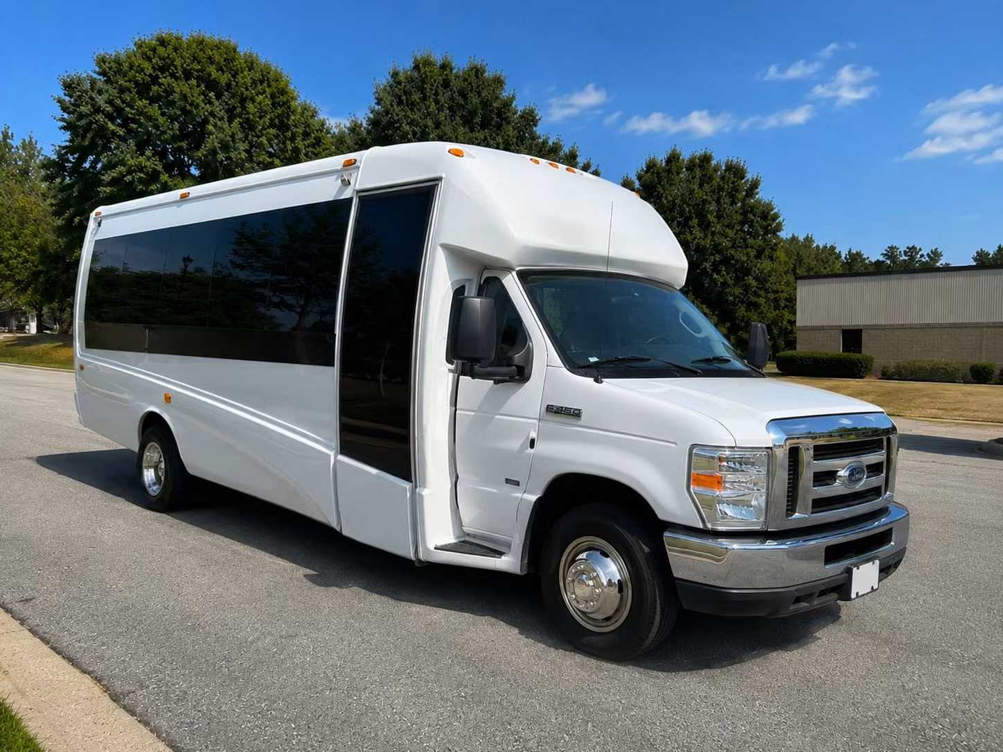 15 passenger minibus