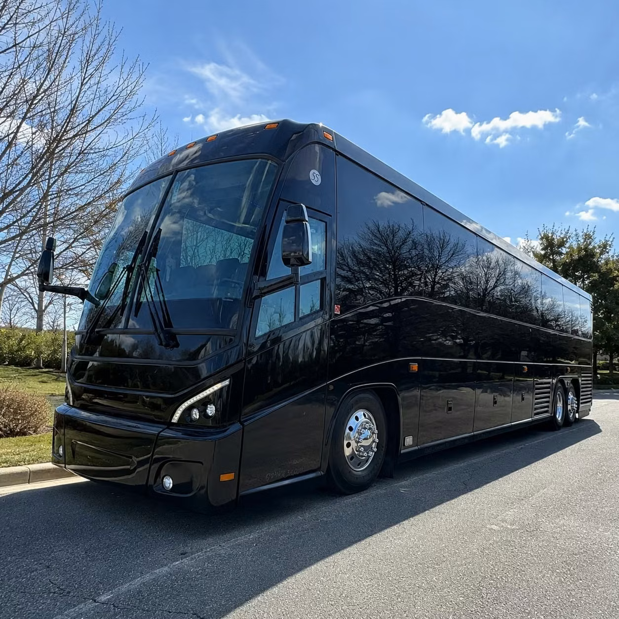 daily commuter shuttle services for chico employers and their teams