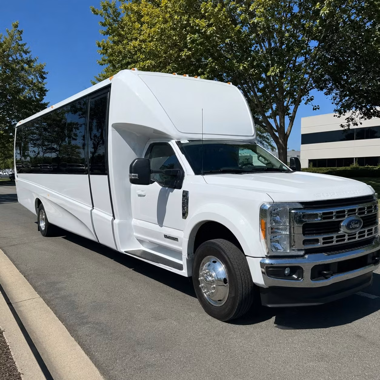 minibus rentals for chico bridal party transportation
